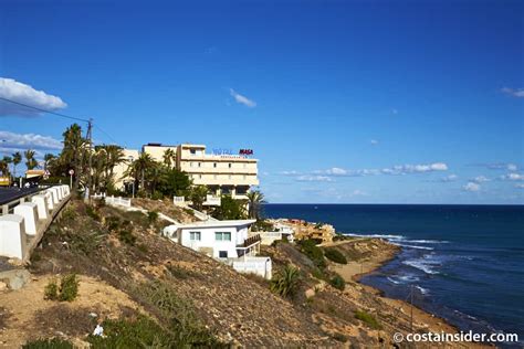 Cala del Mojón Beach